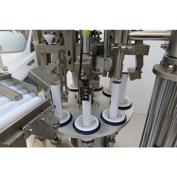 Automaattinen kenkälakan pehmeän putken täyttötiiviste