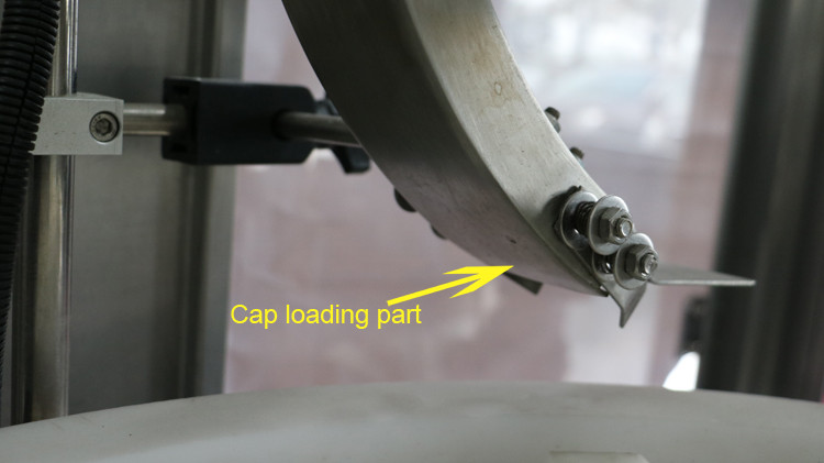 500 ml: n pyöreä pullojen täyttölaite korkitiivisteellä ja tähtipyörällä
